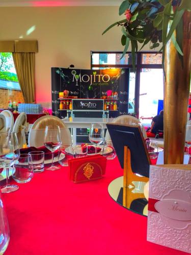 32202795 1195380210597388 2002963869709893632 n